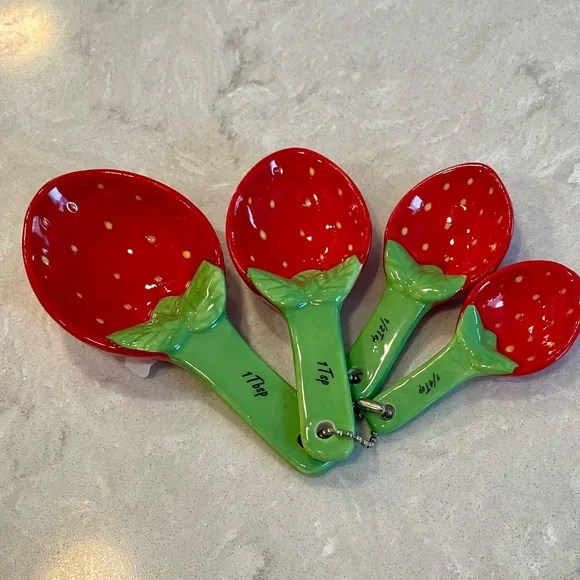 New Trendy Ceramic strawberry shaped measuring Spoons 4 pc set, great gifts! - Picture 9 of 9